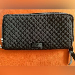 Vera Bradley RFID Accordion Wristlet